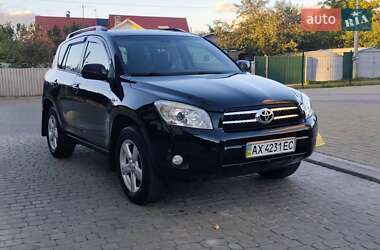 Внедорожник / Кроссовер Toyota RAV4 2007 в 