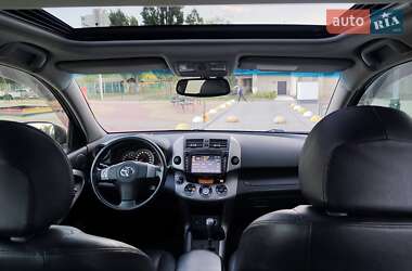 Внедорожник / Кроссовер Toyota RAV4 2007 в 