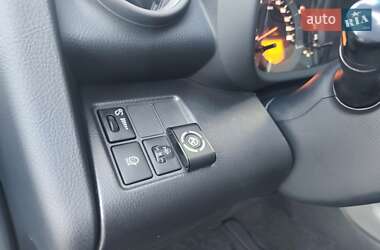 Внедорожник / Кроссовер Toyota RAV4 2007 в 