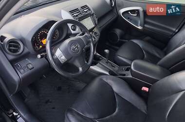 Внедорожник / Кроссовер Toyota RAV4 2007 в 