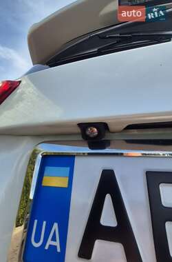Внедорожник / Кроссовер Toyota RAV4 2013 в 