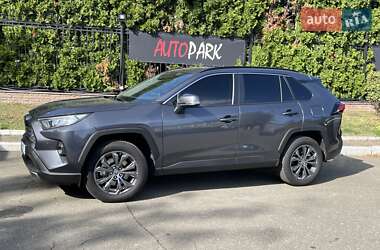 Внедорожник / Кроссовер Toyota RAV4 2024 в Киеве