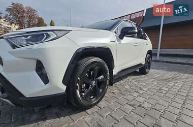 Внедорожник / Кроссовер Toyota RAV4 2019 в Кривом Роге