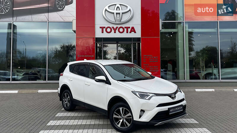 Внедорожник / Кроссовер Toyota RAV4 2018 в Запорожье фото 19 Внедорожник / Кроссовер Toyota RAV4 2018 в Запорожье