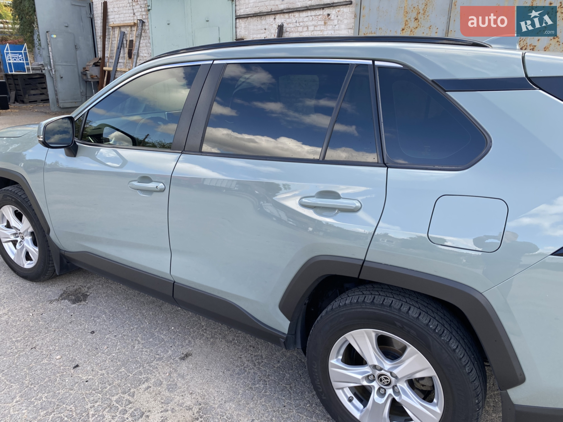 2020 Toyota RAV 4 - мініатюра 4