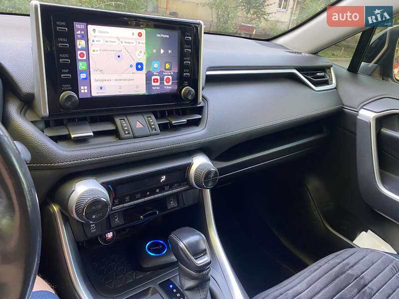 Позашляховик / Кросовер Toyota RAV4 2020 в Запоріжжі