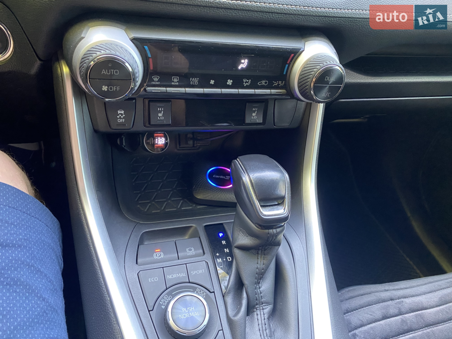 2020 Toyota RAV 4 - мініатюра 11