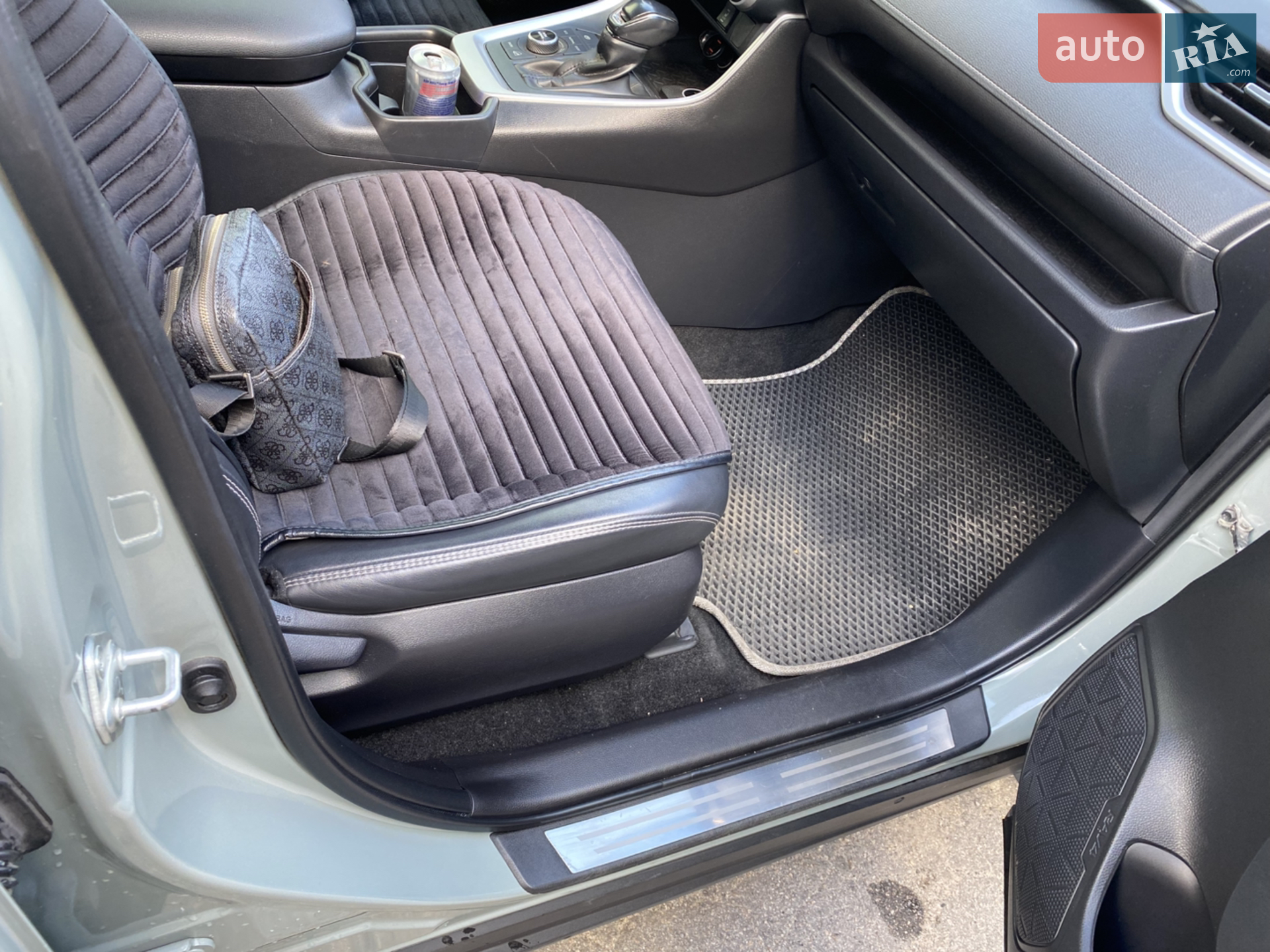 2020 Toyota RAV 4 - мініатюра 16