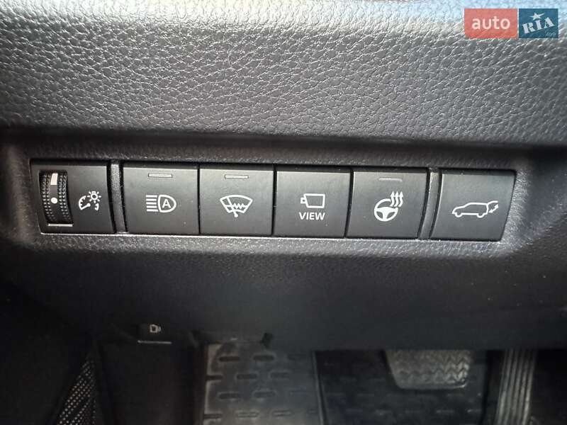 Внедорожник / Кроссовер Toyota RAV4 2020 в Киеве фото 17 Внедорожник / Кроссовер Toyota RAV4 2020 в Киеве