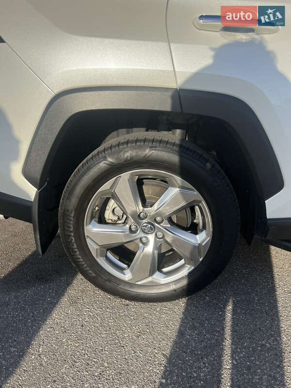 Позашляховик / Кросовер Toyota RAV4 2019 в Харкові фото 8 Позашляховик / Кросовер Toyota RAV4 2019 в Харкові