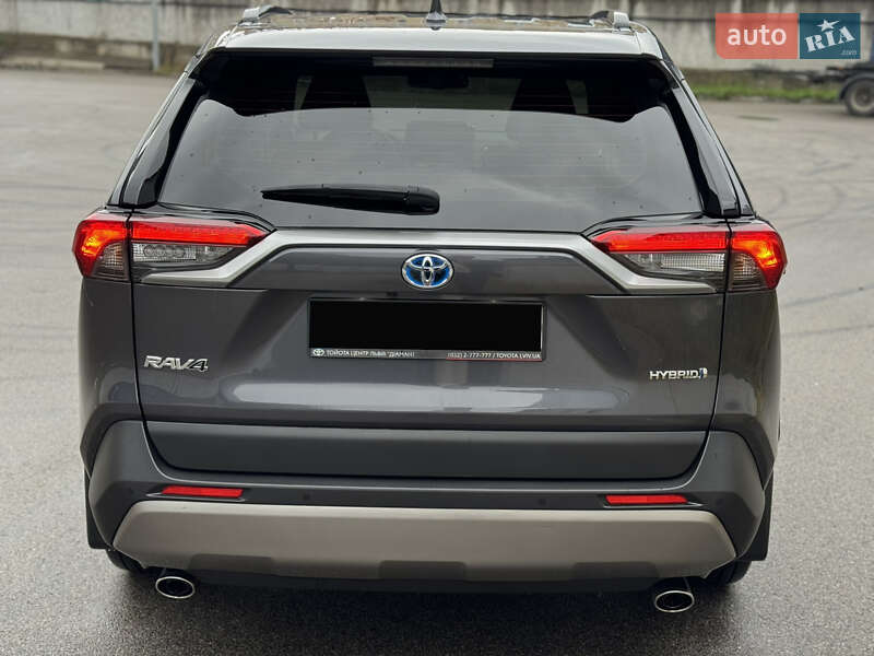 Позашляховик / Кросовер Toyota RAV4 2022 в Києві