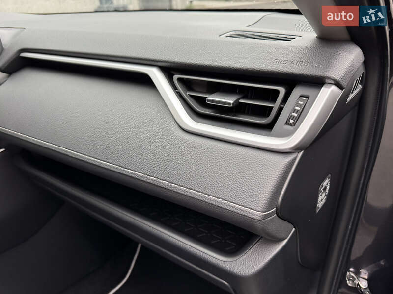 Позашляховик / Кросовер Toyota RAV4 2022 в Києві