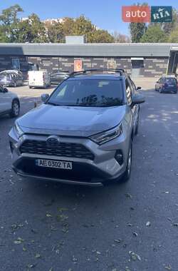 Внедорожник / Кроссовер Toyota RAV4 2019 в Днепре