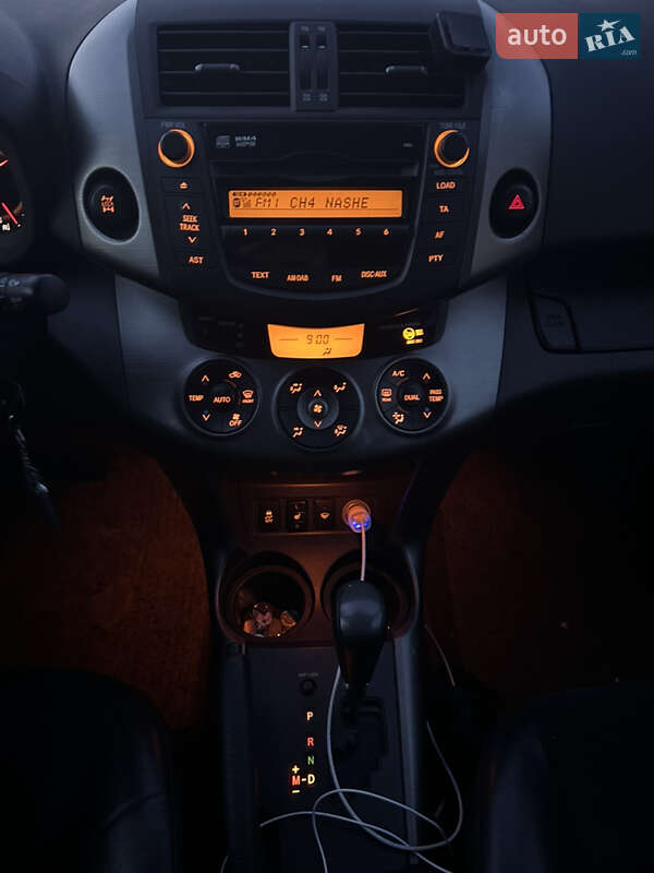 Внедорожник / Кроссовер Toyota RAV4 2011 в Луцке фото 13 Внедорожник / Кроссовер Toyota RAV4 2011 в Луцке