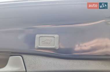 Внедорожник / Кроссовер Toyota RAV4 2023 в 