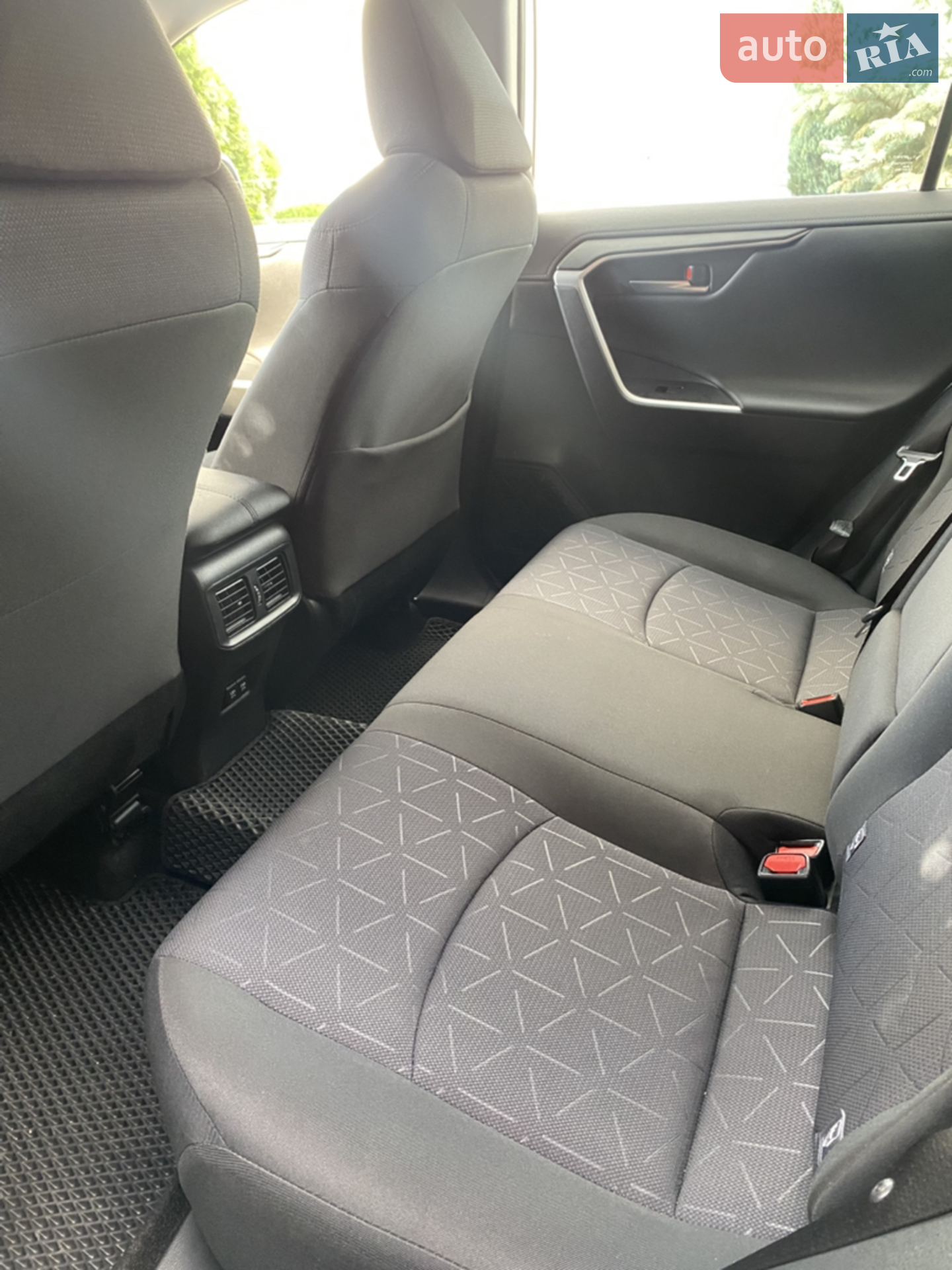 2019 Toyota RAV 4 - мініатюра 8