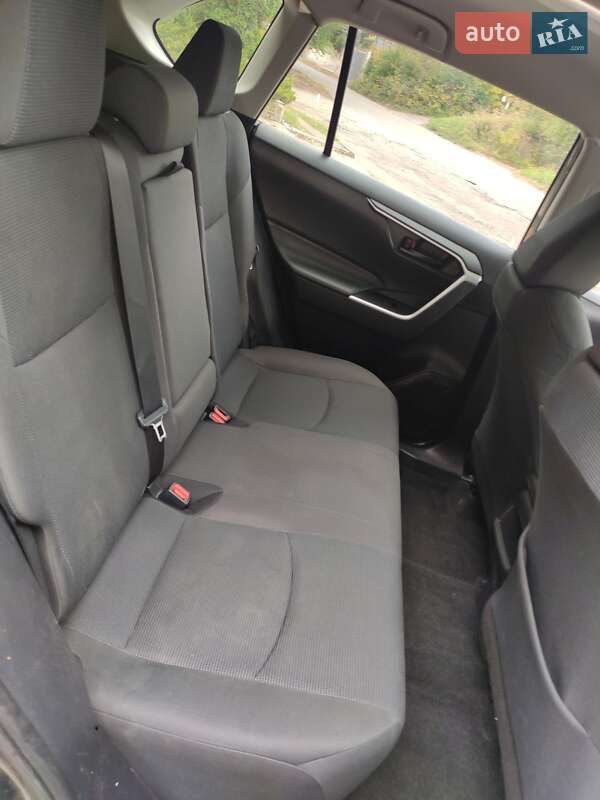 Внедорожник / Кроссовер Toyota RAV4 2020 в Ровно фото 19 Внедорожник / Кроссовер Toyota RAV4 2020 в Ровно