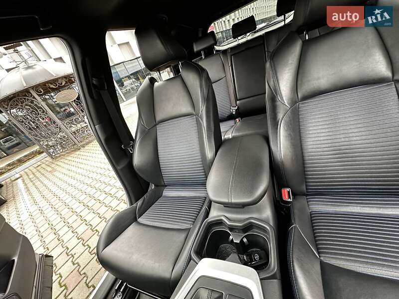 Позашляховик / Кросовер Toyota RAV4 2021 в Одесі