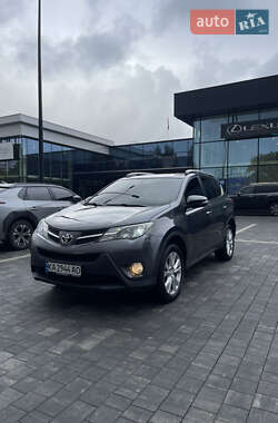 Позашляховик / Кросовер Toyota RAV4 2014 в  фото 23 Позашляховик / Кросовер Toyota RAV4 2014 в