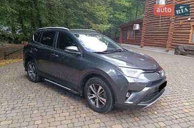 Внедорожник / Кроссовер Toyota RAV4 2017 в Коломые