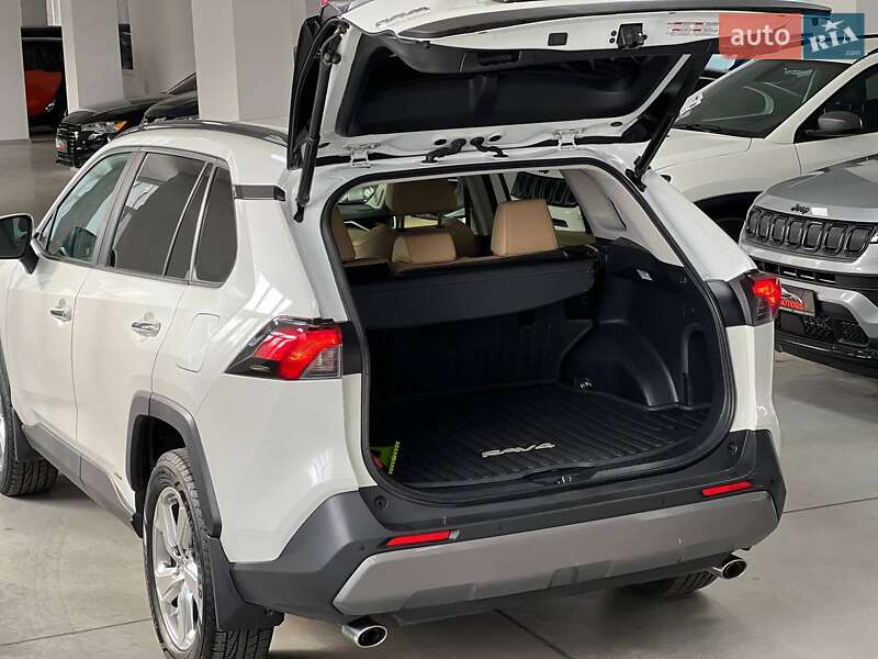 Внедорожник / Кроссовер Toyota RAV4 2019 в Полтаве фото 10 Внедорожник / Кроссовер Toyota RAV4 2019 в Полтаве