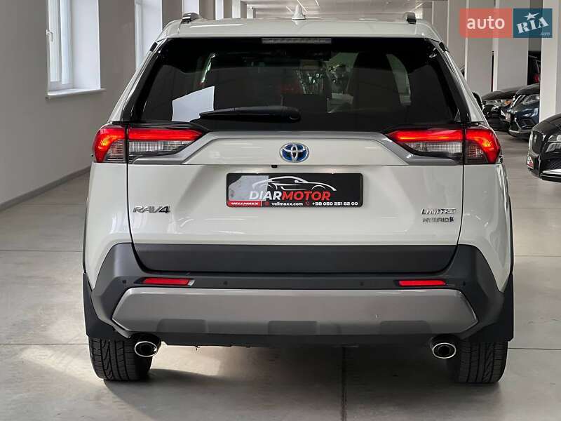 Внедорожник / Кроссовер Toyota RAV4 2019 в Полтаве фото 9 Внедорожник / Кроссовер Toyota RAV4 2019 в Полтаве