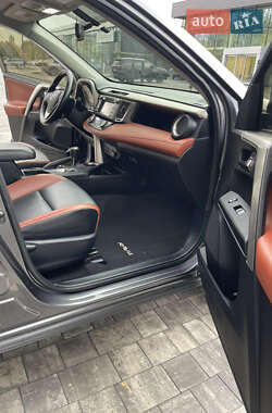Позашляховик / Кросовер Toyota RAV4 2014 в  фото 48 Позашляховик / Кросовер Toyota RAV4 2014 в