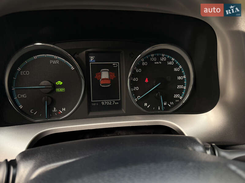 Внедорожник / Кроссовер Toyota RAV4 2017 в Ровно
