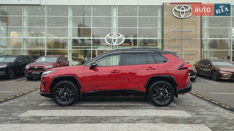 Внедорожник / Кроссовер Toyota RAV4 2023 в Киеве
