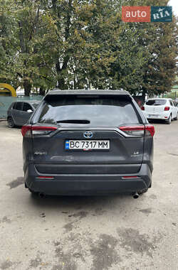 Внедорожник / Кроссовер Toyota RAV4 2020 в 