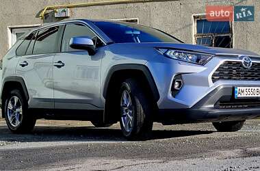 Позашляховик / Кросовер Toyota RAV4 2022 в Баранівці