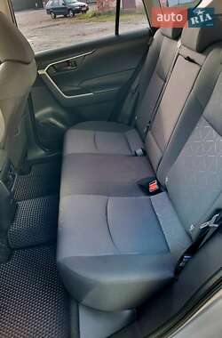 Внедорожник / Кроссовер Toyota RAV4 2022 в 