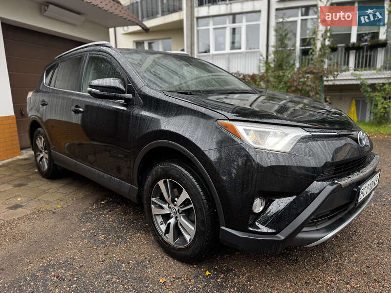 Позашляховик / Кросовер Toyota RAV4 2016 в Львові фото 4 Позашляховик / Кросовер Toyota RAV4 2016 в Львові