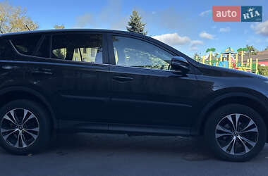 Внедорожник / Кроссовер Toyota RAV4 2014 в 