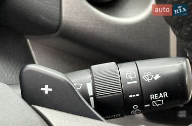 Внедорожник / Кроссовер Toyota RAV4 2012 в 