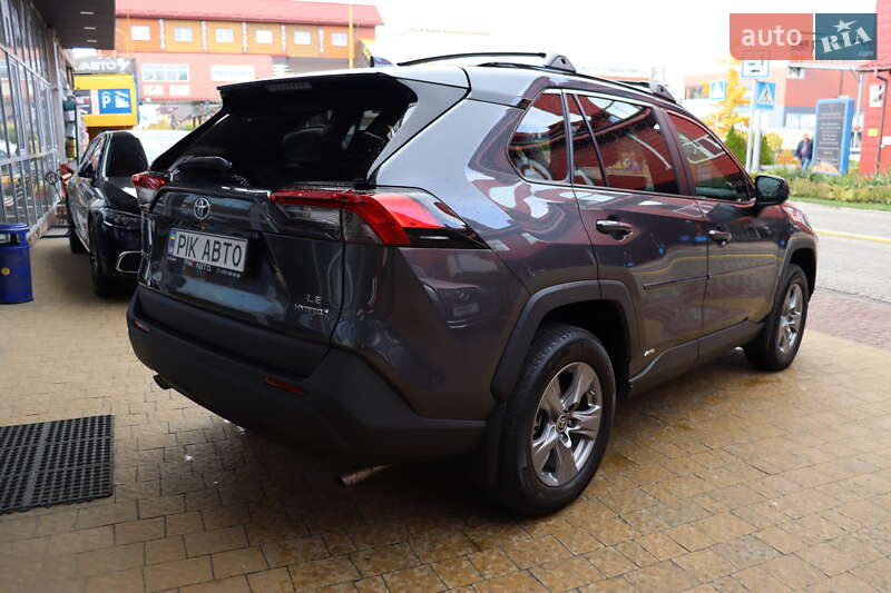 Внедорожник / Кроссовер Toyota RAV4 2023 в Львове