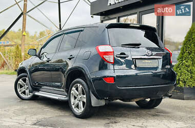 Внедорожник / Кроссовер Toyota RAV4 2010 в 