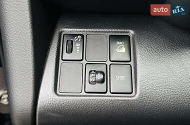 Внедорожник / Кроссовер Toyota RAV4 2010 в 