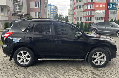 Внедорожник / Кроссовер Toyota RAV4 2011 в 