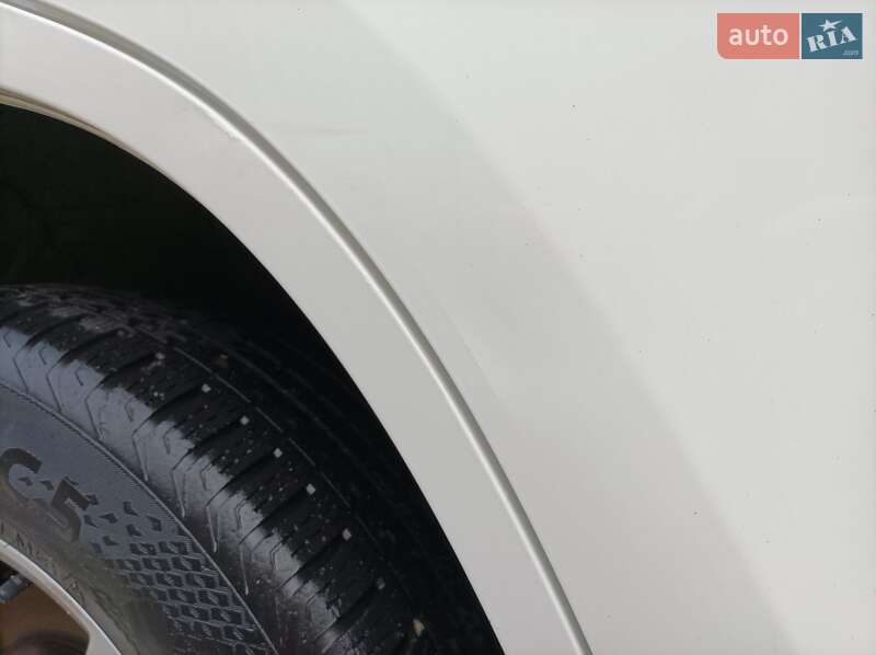 Внедорожник / Кроссовер Toyota RAV4 2011 в Ровно