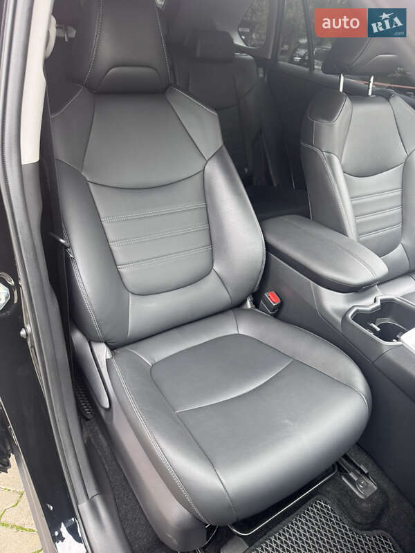 Внедорожник / Кроссовер Toyota RAV4 2023 в Одессе фото 8 Внедорожник / Кроссовер Toyota RAV4 2023 в Одессе