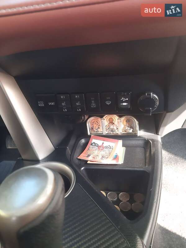 Внедорожник / Кроссовер Toyota RAV4 2013 в Одессе фото 3 Внедорожник / Кроссовер Toyota RAV4 2013 в Одессе