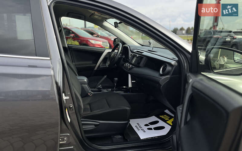 Внедорожник / Кроссовер Toyota RAV4 2018 в Мукачево фото 15 Внедорожник / Кроссовер Toyota RAV4 2018 в Мукачево