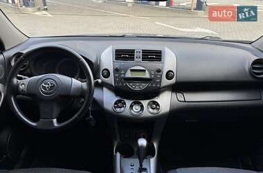 Внедорожник / Кроссовер Toyota RAV4 2007 в 