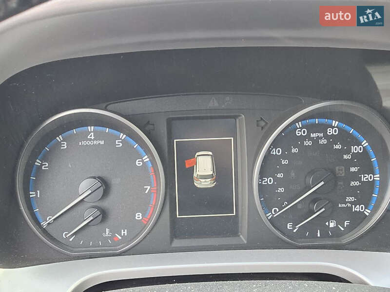 Позашляховик / Кросовер Toyota RAV4 2018 в Хмельницькому