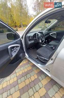 Внедорожник / Кроссовер Toyota RAV4 2007 в 
