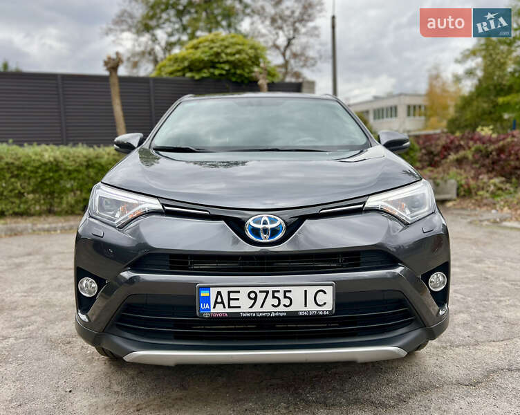 Внедорожник / Кроссовер Toyota RAV4 2017 в Днепре
