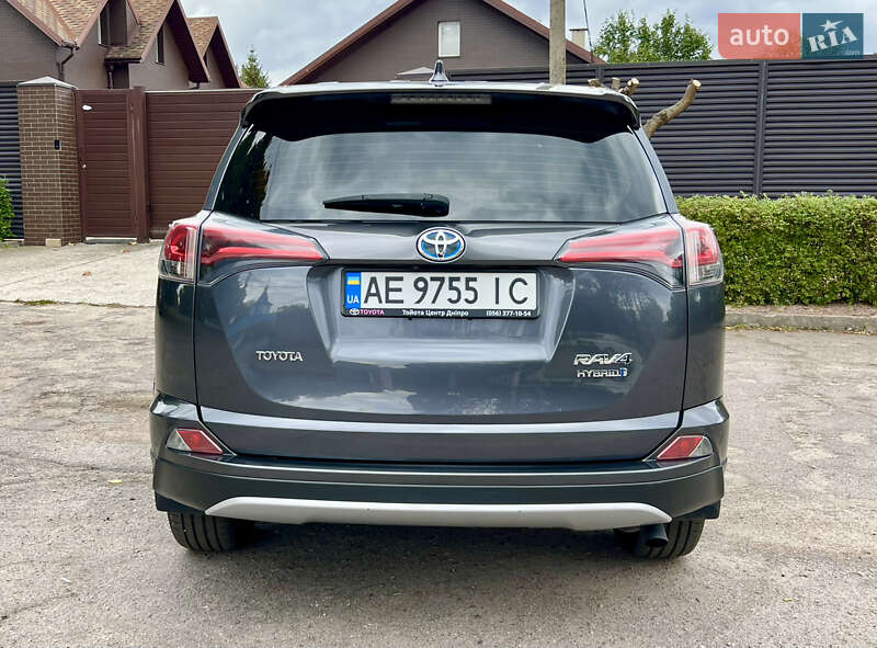 Внедорожник / Кроссовер Toyota RAV4 2017 в Днепре