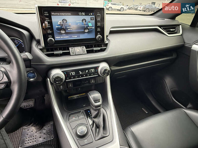 Позашляховик / Кросовер Toyota RAV4 2020 в Києві фото 8 Позашляховик / Кросовер Toyota RAV4 2020 в Києві