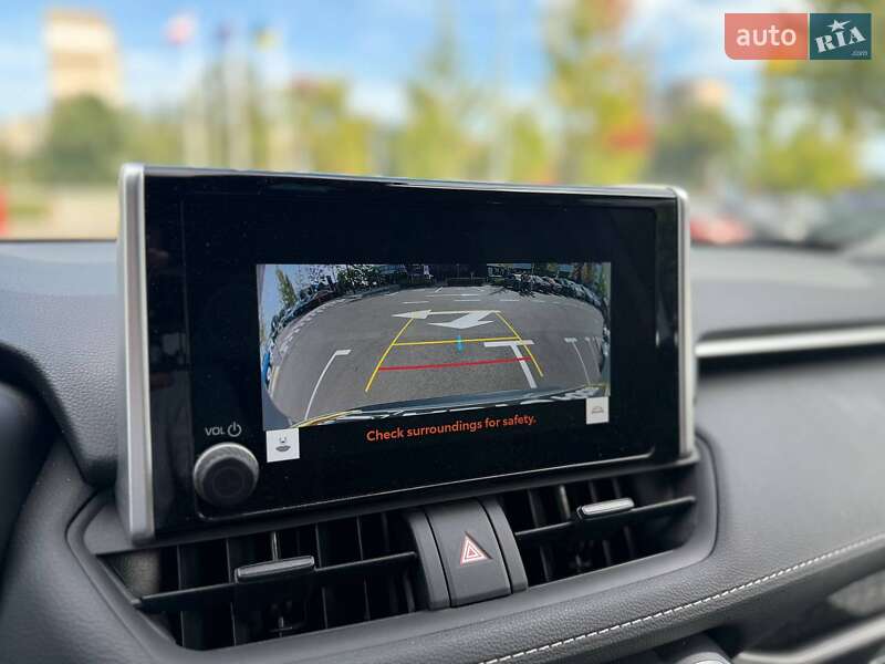 Позашляховик / Кросовер Toyota RAV4 2024 в Києві